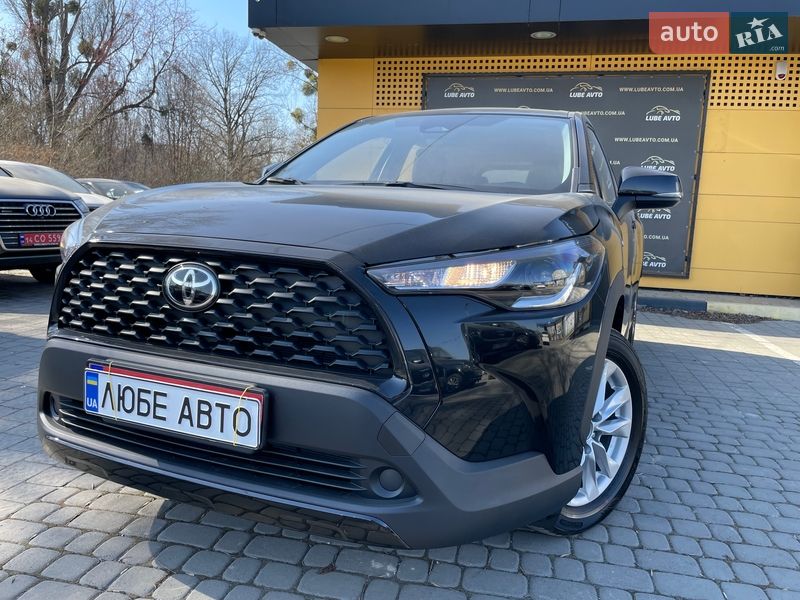 Внедорожник / Кроссовер Toyota Corolla Cross 2025 в Львове