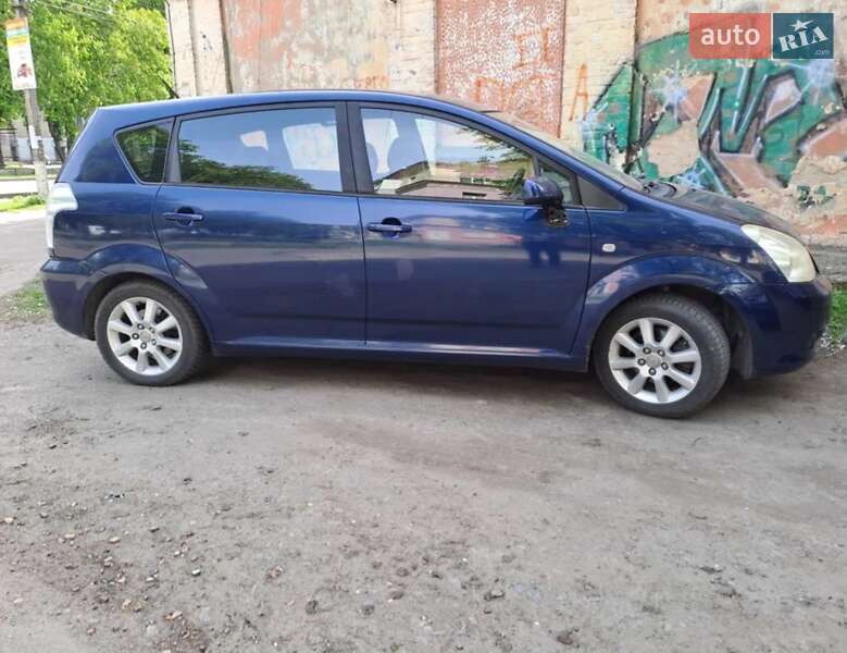 Минивэн Toyota Corolla Verso 2005 в Конотопе