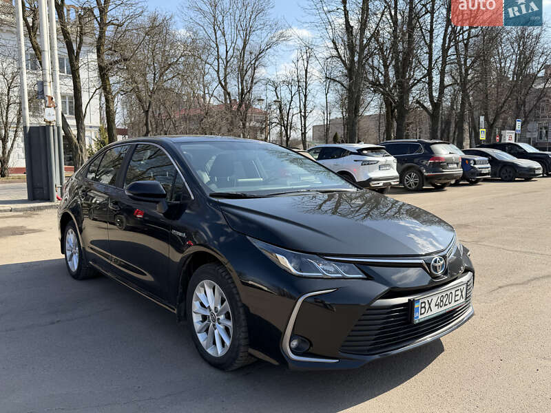 Седан Toyota Corolla 2021 в Хмельницькому