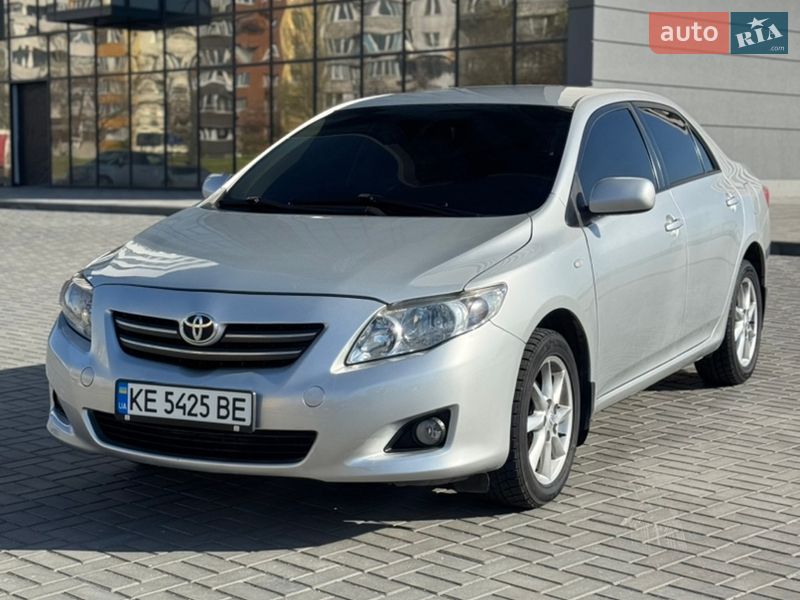 Седан Toyota Corolla 2008 в Днепре