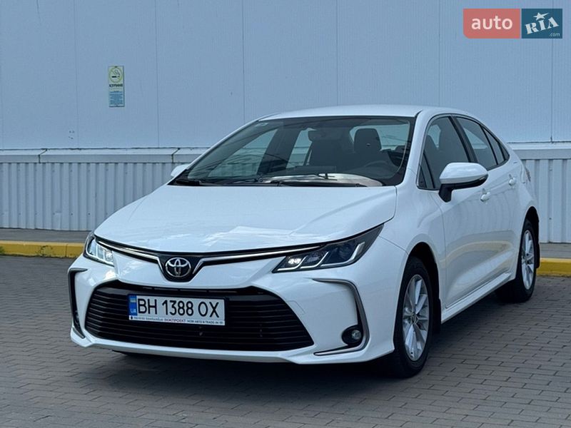 Седан Toyota Corolla 2021 в Одессе
