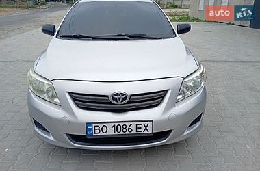 Седан Toyota Corolla 2008 в Козове