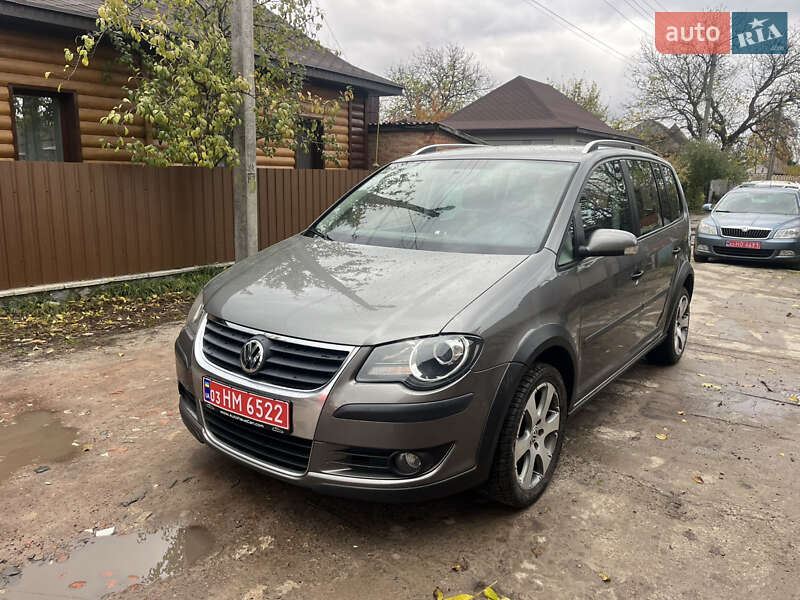 Минивэн Volkswagen Cross Touran 2008 в Ахтырке