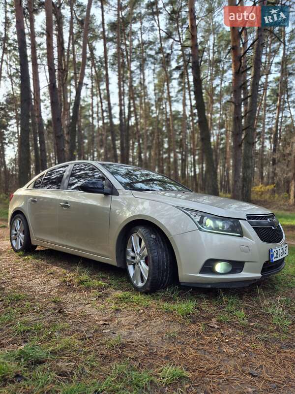 Седан Chevrolet Cruze 2013 в Чернигове Седан Chevrolet Cruze 2013 в Чернигове