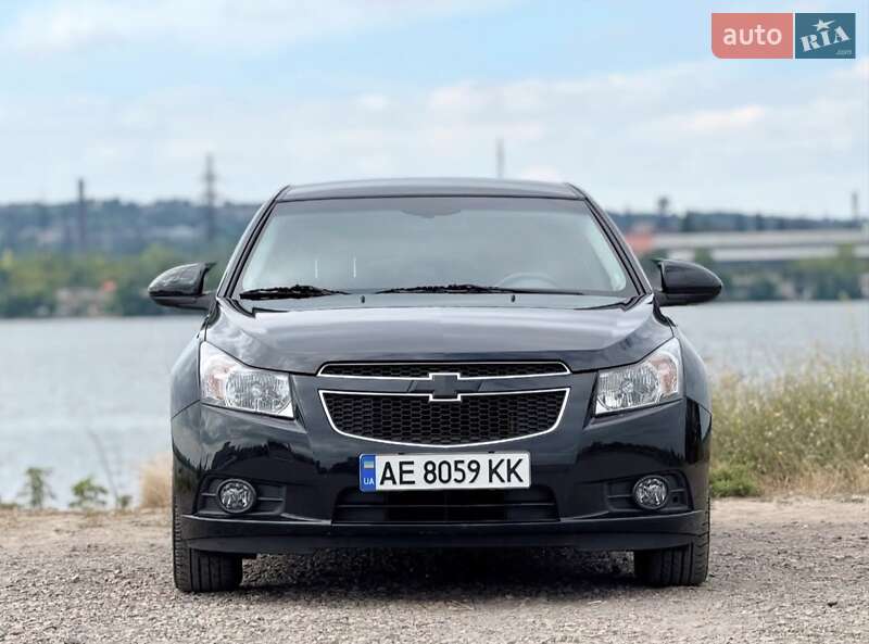 Седан Chevrolet Cruze 2009 в Днепре