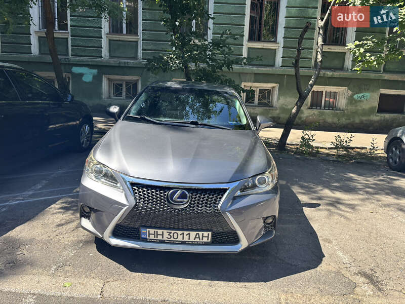 Хетчбек Lexus CT 2013 в Одесі Хетчбек Lexus CT 2013 в Одесі
