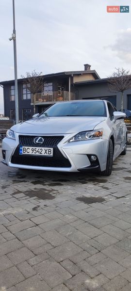 Хэтчбек Lexus CT 2015 в Львове