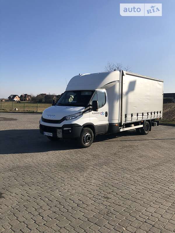 Грузовой фургон Iveco Daily 2017 в Яворове