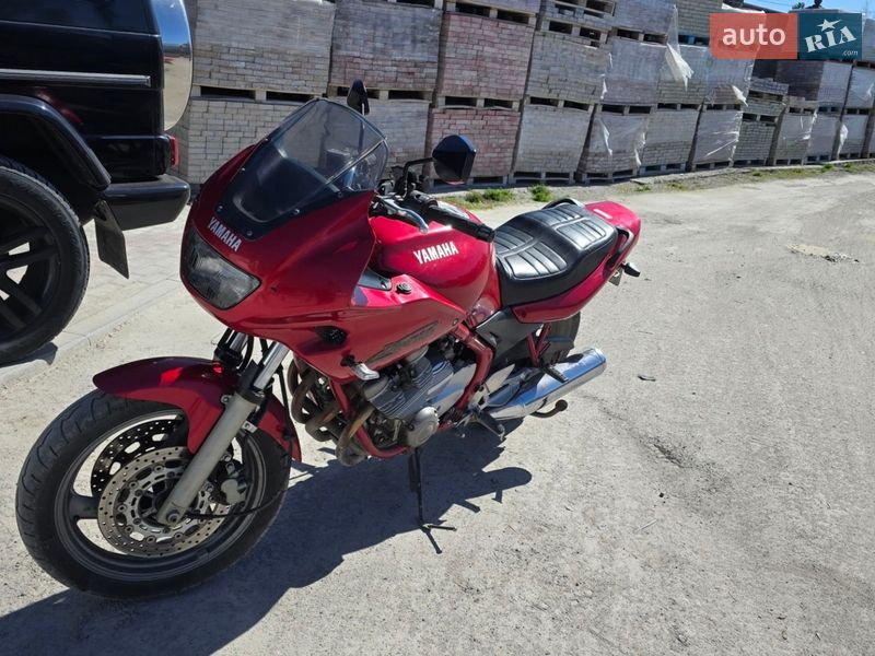 Мотоцикл Спорт-туризм Yamaha Diversion 2000 в Корце