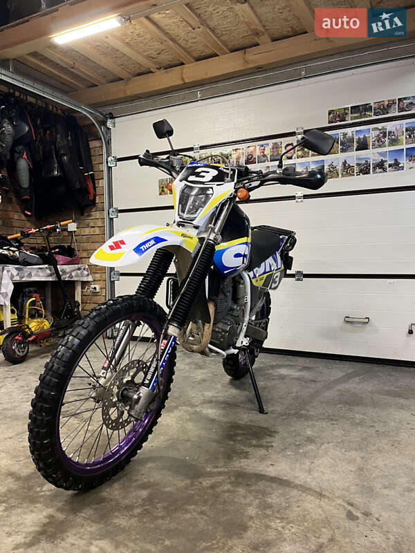 Мотоцикл Внедорожный (Enduro) Suzuki Djebel 250XC 2004 в Ровно