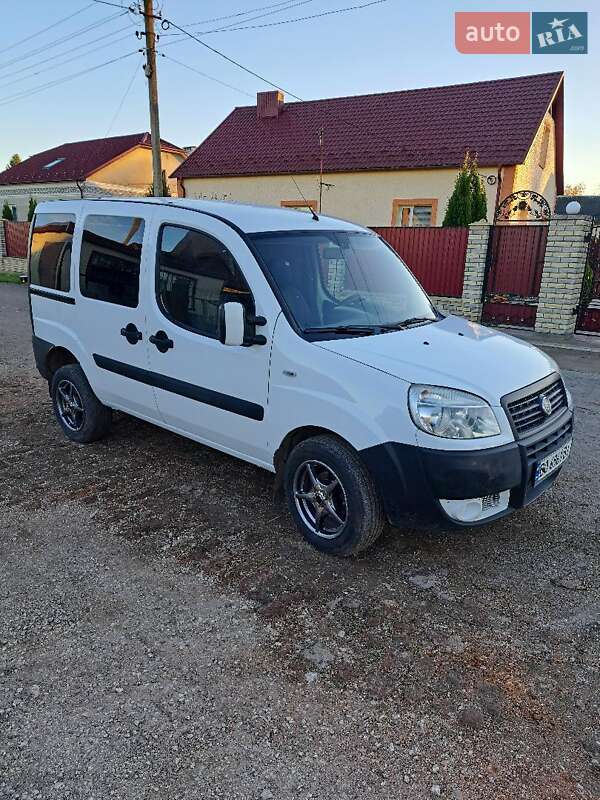 Минивэн Fiat Doblo 2008 в Тернополе