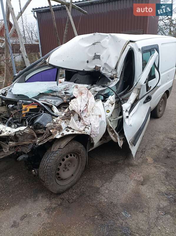 Минивэн Fiat Doblo 2006 в Знаменке