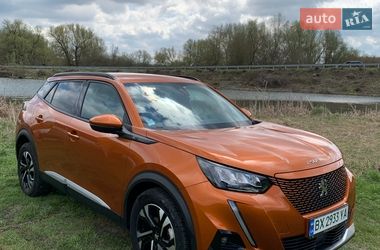 Внедорожник / Кроссовер Peugeot e-2008 2021 в Городке