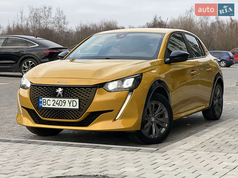 Хэтчбек Peugeot e-208 2023 в Львове Хэтчбек Peugeot e-208 2023 в Львове