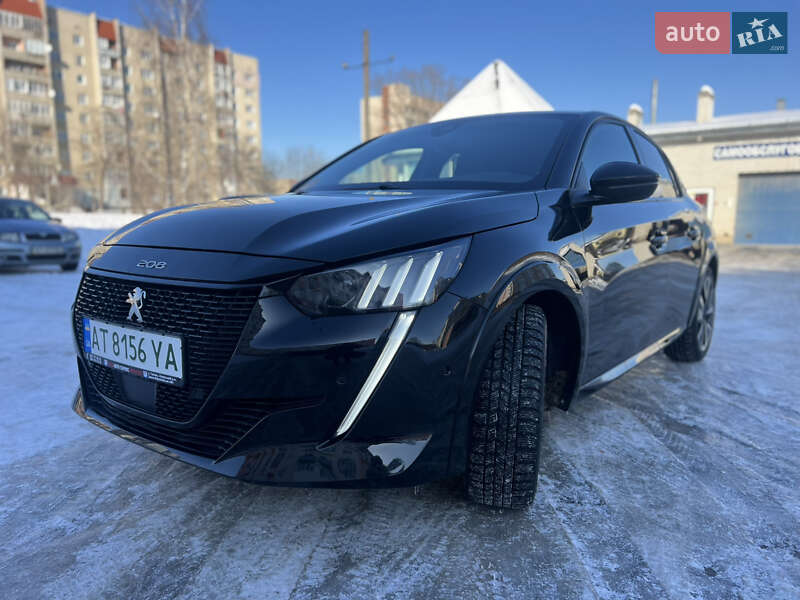 Хэтчбек Peugeot e-208 2022 в Долине Хэтчбек Peugeot e-208 2022 в Долине