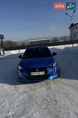 Хетчбек Peugeot e-208 2022 в Солотвині