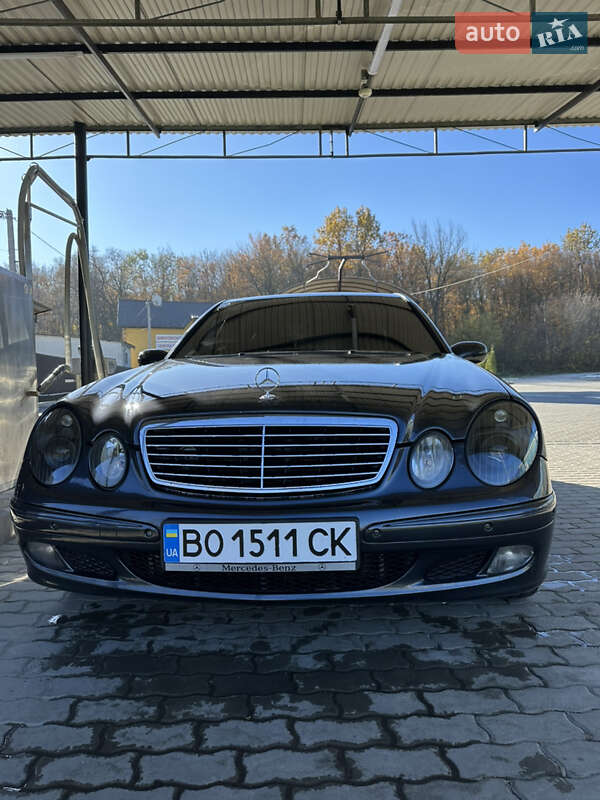 Седан Mercedes-Benz E-Class 2002 в Гусятине Седан Mercedes-Benz E-Class 2002 в Гусятине