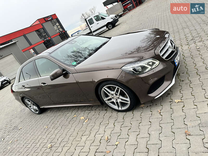 Седан Mercedes-Benz E-Class 2013 в Черновцах