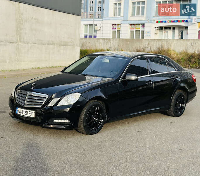 Седан Mercedes-Benz E-Class 2012 в Киеве Седан Mercedes-Benz E-Class 2012 в Киеве