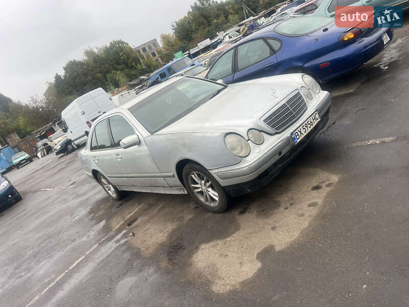 Седан Mercedes-Benz E-Class 2000 в Житомире