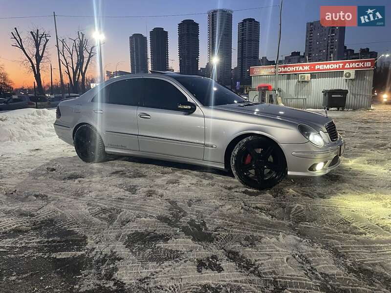 Седан Mercedes-Benz E-Class 2003 в Киеве Седан Mercedes-Benz E-Class 2003 в Киеве