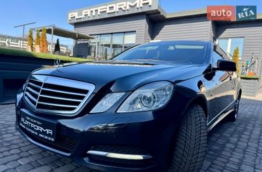 Седан Mercedes-Benz E-Class 2012 в Києві