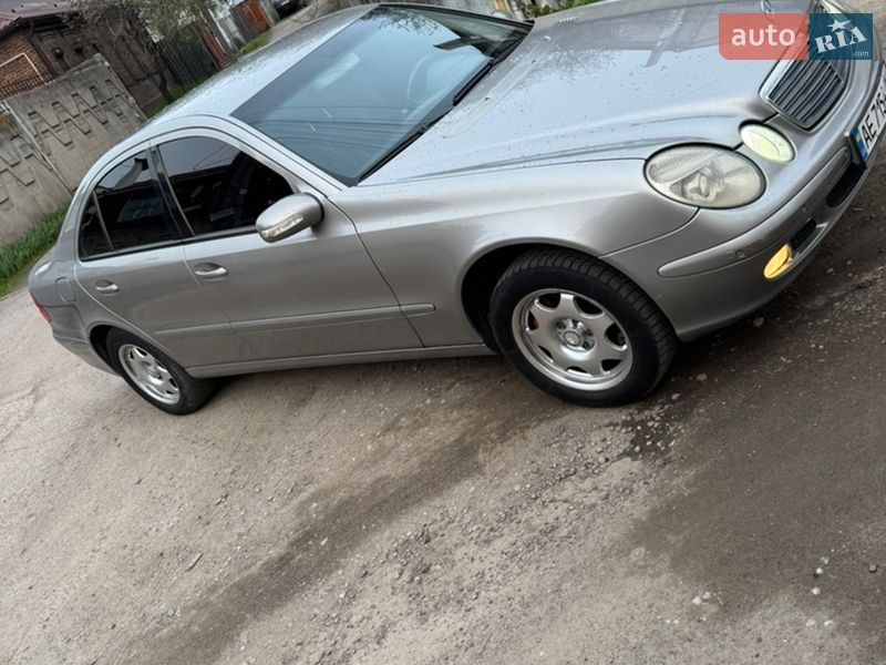 Седан Mercedes-Benz E-Class 2003 в Днепре Седан Mercedes-Benz E-Class 2003 в Днепре