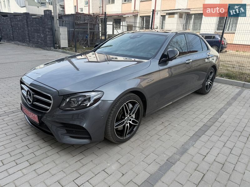 Седан Mercedes-Benz E-Class 2016 в Долині