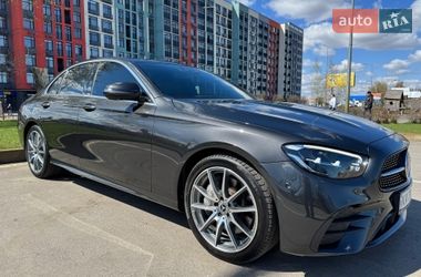 Седан Mercedes-Benz E-Class 2021 в Киеве
