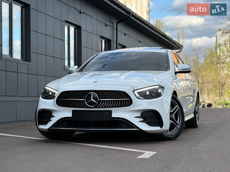 Седан Mercedes-Benz E-Class 2023 в Києві