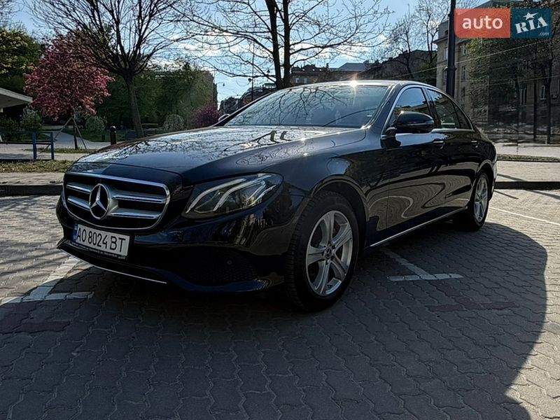 Седан Mercedes-Benz E-Class 2017 в Львові