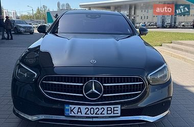 Седан Mercedes-Benz E-Class 2021 в Києві
