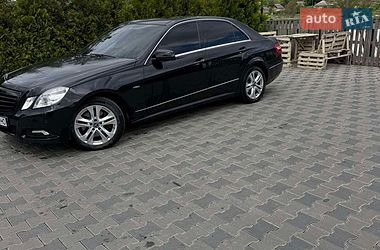 Седан Mercedes-Benz E-Class 2011 в Сільце