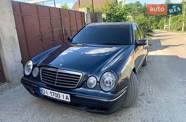 Седан Mercedes-Benz E-Class 2000 в Львові