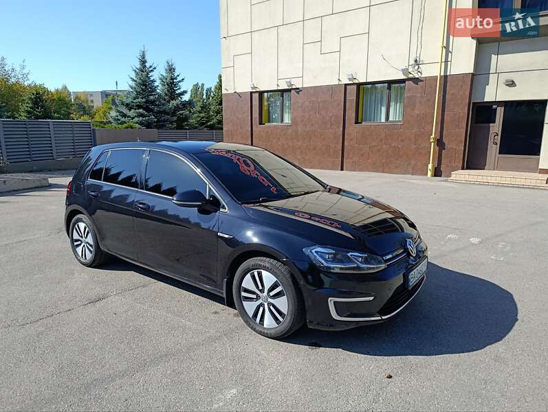 Хэтчбек Volkswagen e-Golf 2018 в Днепре