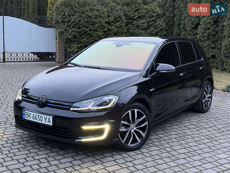Хэтчбек Volkswagen e-Golf 2018 в Ровно