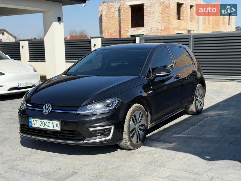 Хэтчбек Volkswagen e-Golf 2019 в Ивано-Франковске