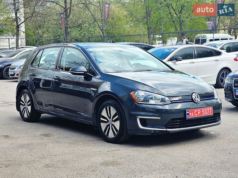 Хетчбек Volkswagen e-Golf 2016 в Львові