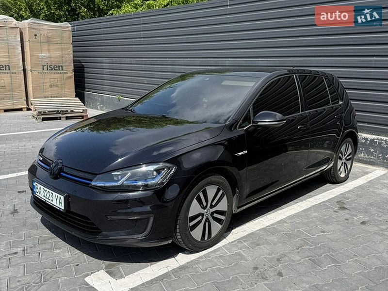 Хэтчбек Volkswagen e-Golf 2017 в Каменец-Подольском Хэтчбек Volkswagen e-Golf 2017 в Каменец-Подольском