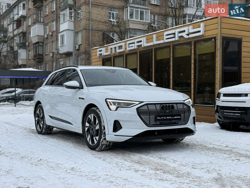 Внедорожник / Кроссовер Audi e-tron 2021 в Киеве