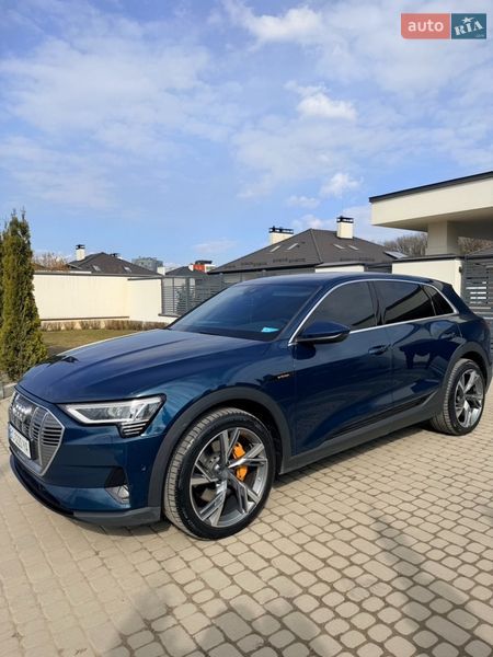 Внедорожник / Кроссовер Audi e-tron 2019 в Львове