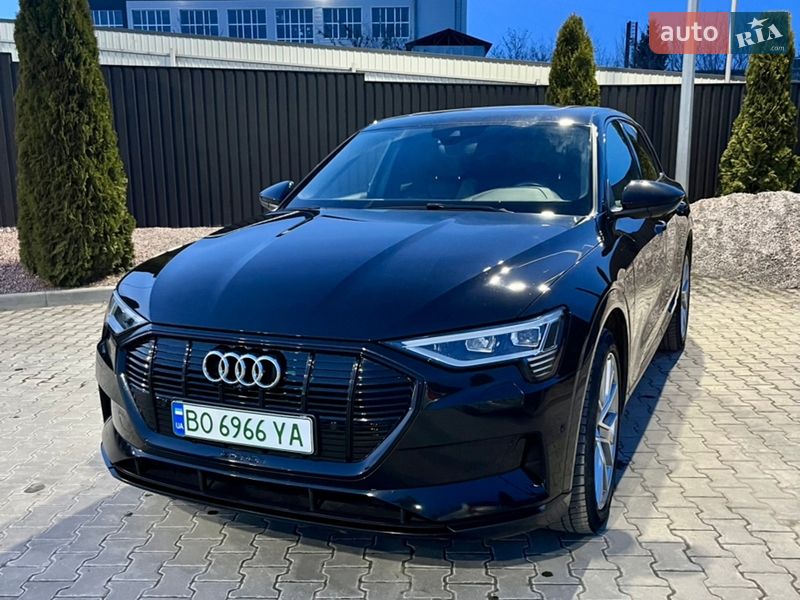 Внедорожник / Кроссовер Audi e-tron 2020 в Тернополе