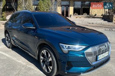 Позашляховик / Кросовер Audi e-tron 2019 в Харкові