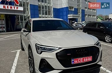 Позашляховик / Кросовер Audi e-tron 2021 в Хмельницькому