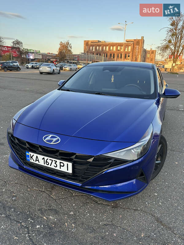 Седан Hyundai Elantra 2022 в Киеве