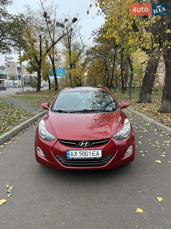 Седан Hyundai Elantra 2011 в Киеве