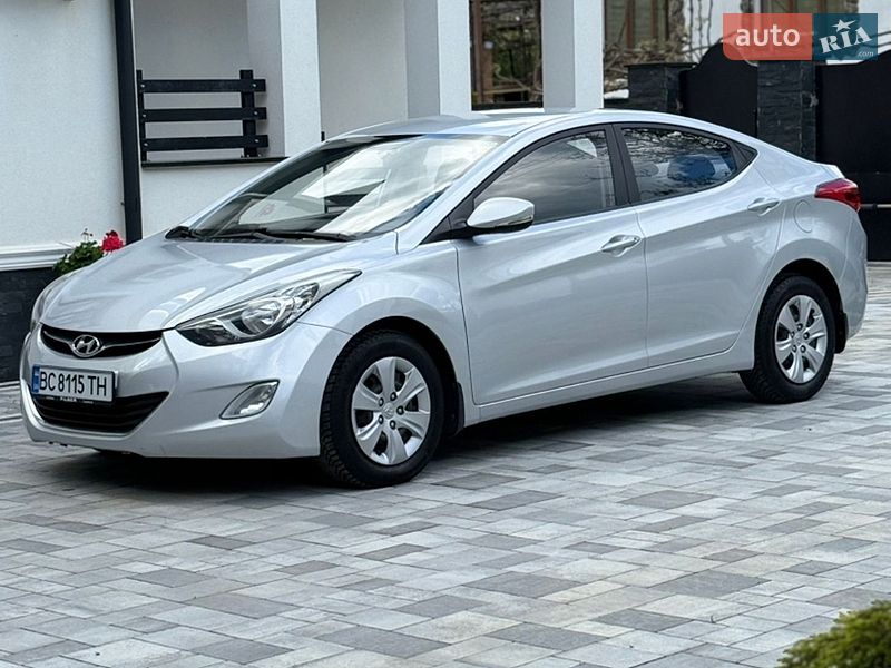 Седан Hyundai Elantra 2011 в Виноградове