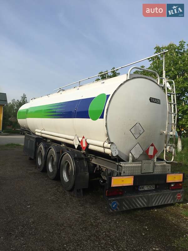 Цистерна Stokota ELZAM 2002 в Надворной Цистерна Stokota ELZAM 2002 в Надворной