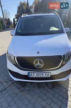 Мінівен Mercedes-Benz EQV 2023 в Косові
