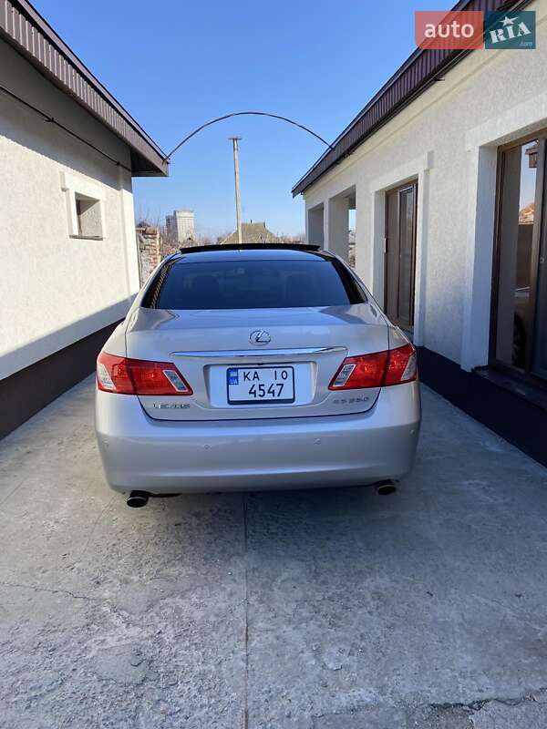 Седан Lexus ES 2008 в Лубнах